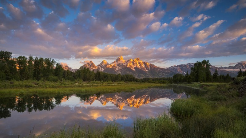 A grand viewSunrise at Grand Teton National Park, Wyoming (© Kurt Budliger/Tandem Stills + Motion)原图：