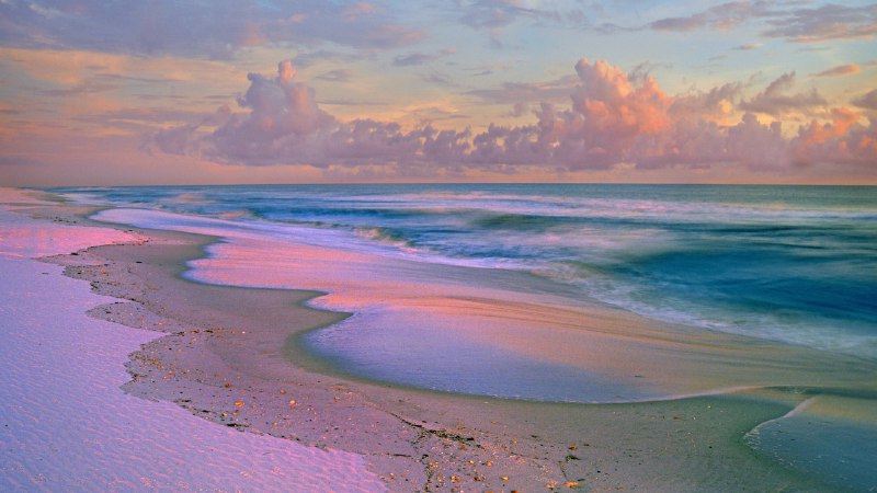 海湾群岛的光芒日出时的海滩，海湾岛国家海岸，佛罗里达，美国 (© Tim Fitzharris/Minden Pictures)原图：