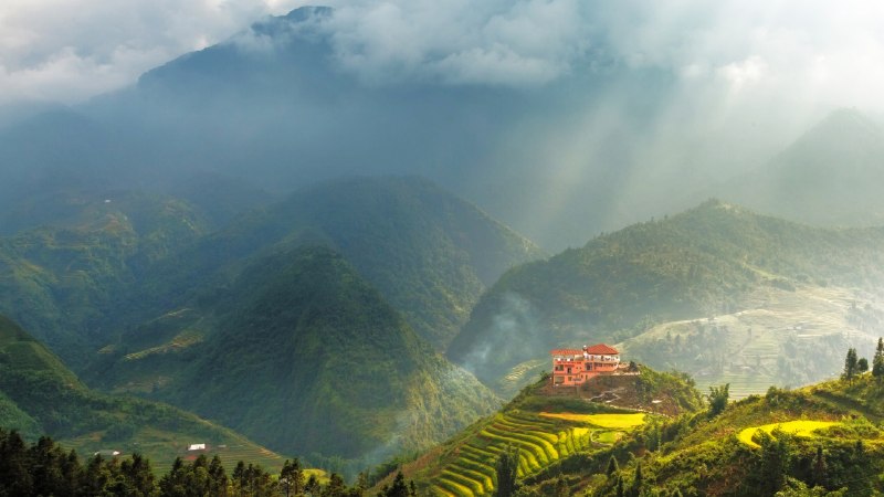 步步传承在沙巴的水稻田，老街，越南 (© Anujak Jaimook/Getty Images)4K | 1080P